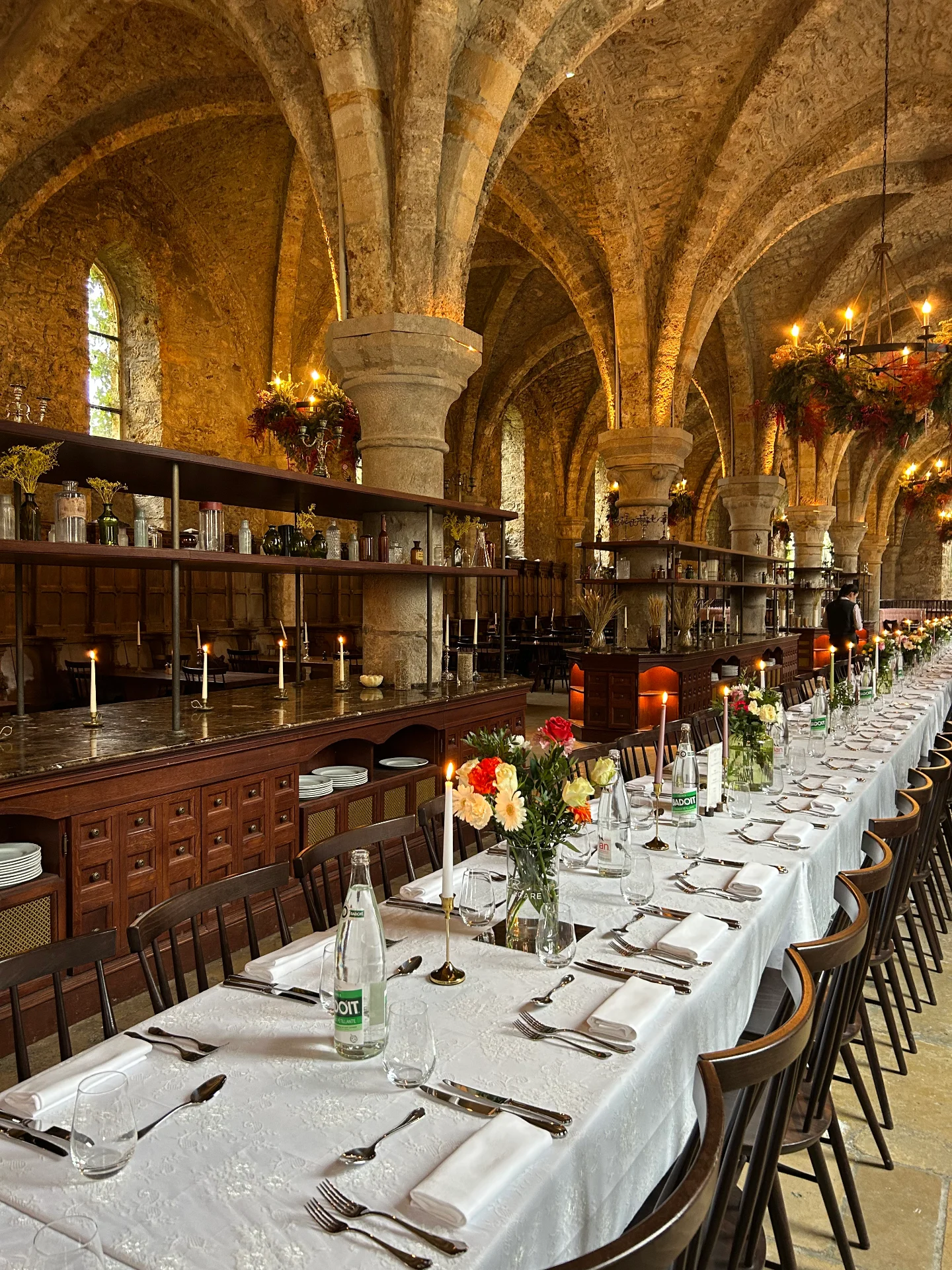 Scénographie Corporate à l'Abbaye des Vaux de Cernay - Galerie